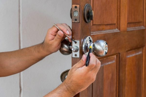 24 hour emergency lock repair services